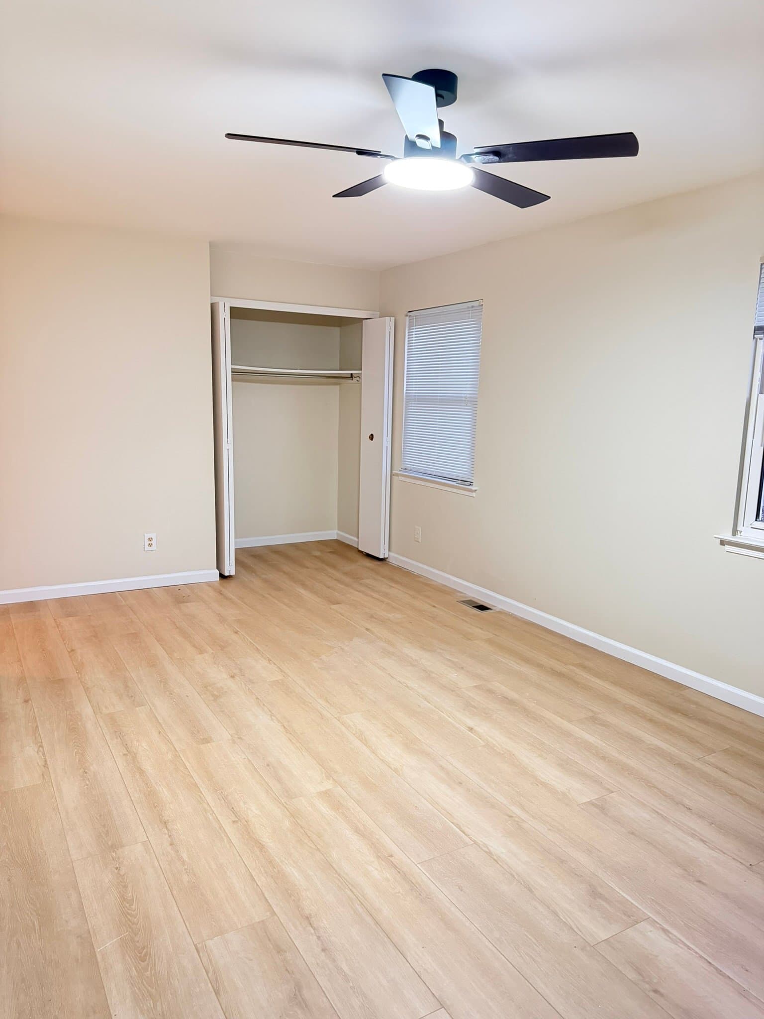 Mount Laurel Townhome: 17 Farnwood Rd