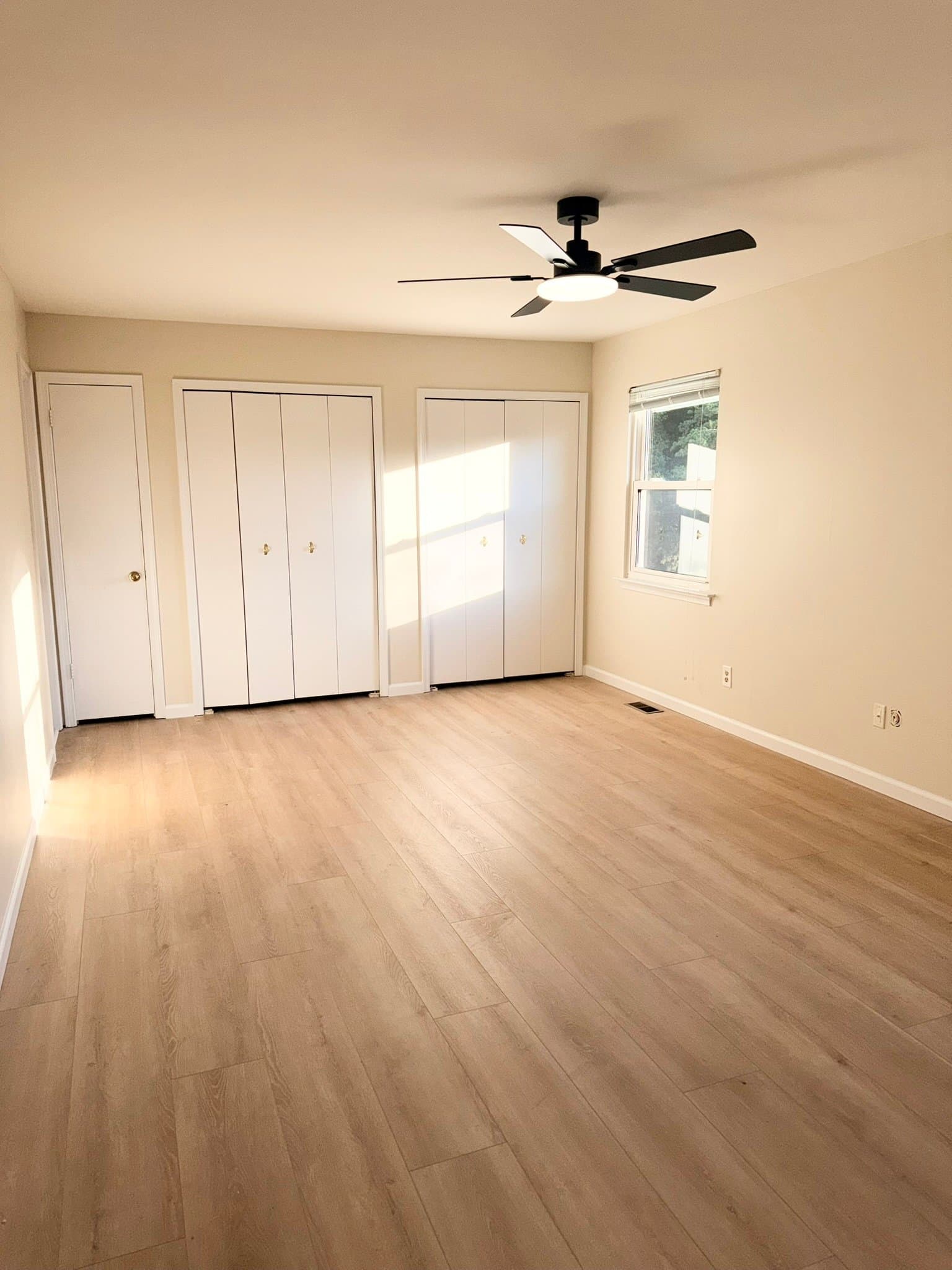 Mount Laurel Townhome: 17 Farnwood Rd
