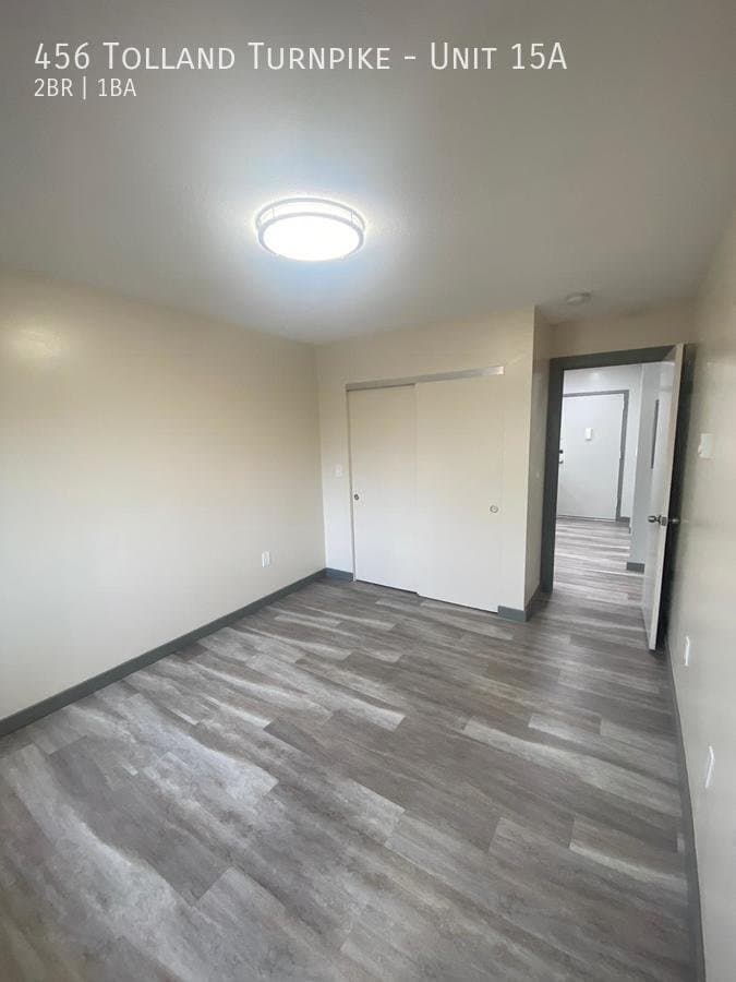 Willington Apartment: 456 Tolland Turnpike