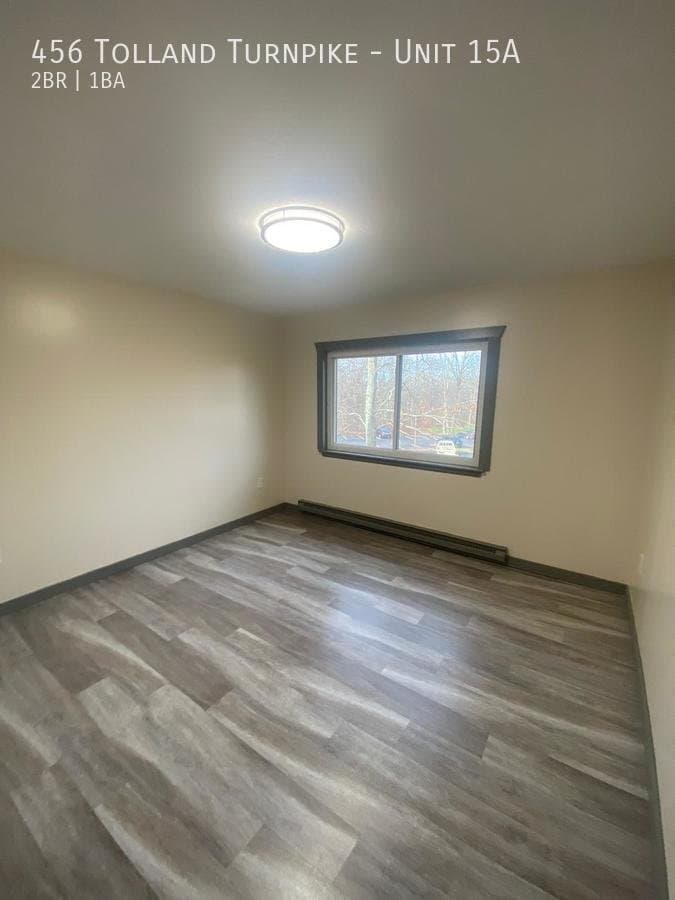 Willington Apartment: 456 Tolland Turnpike