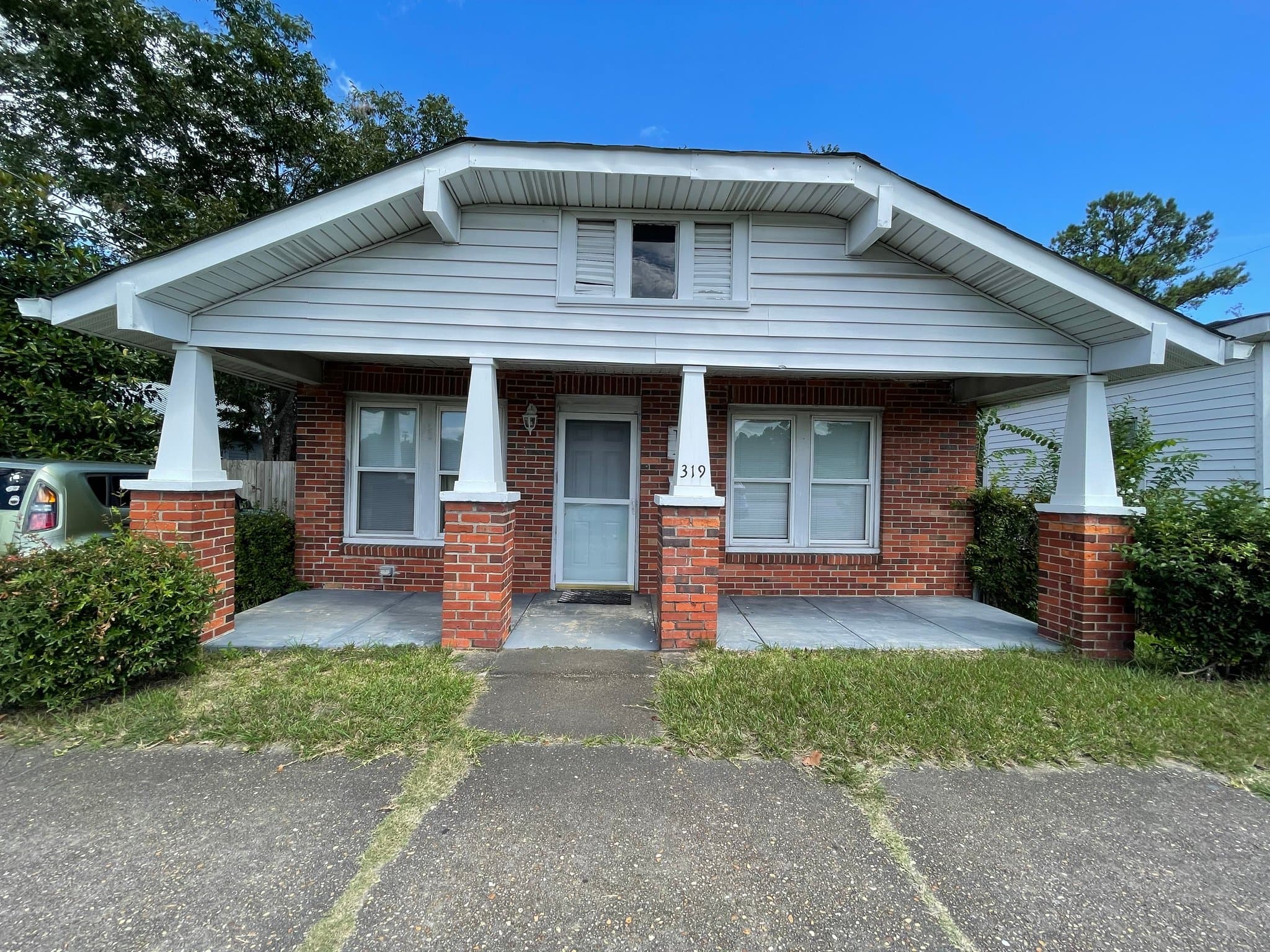 Wilmington House: 319 S 13th St