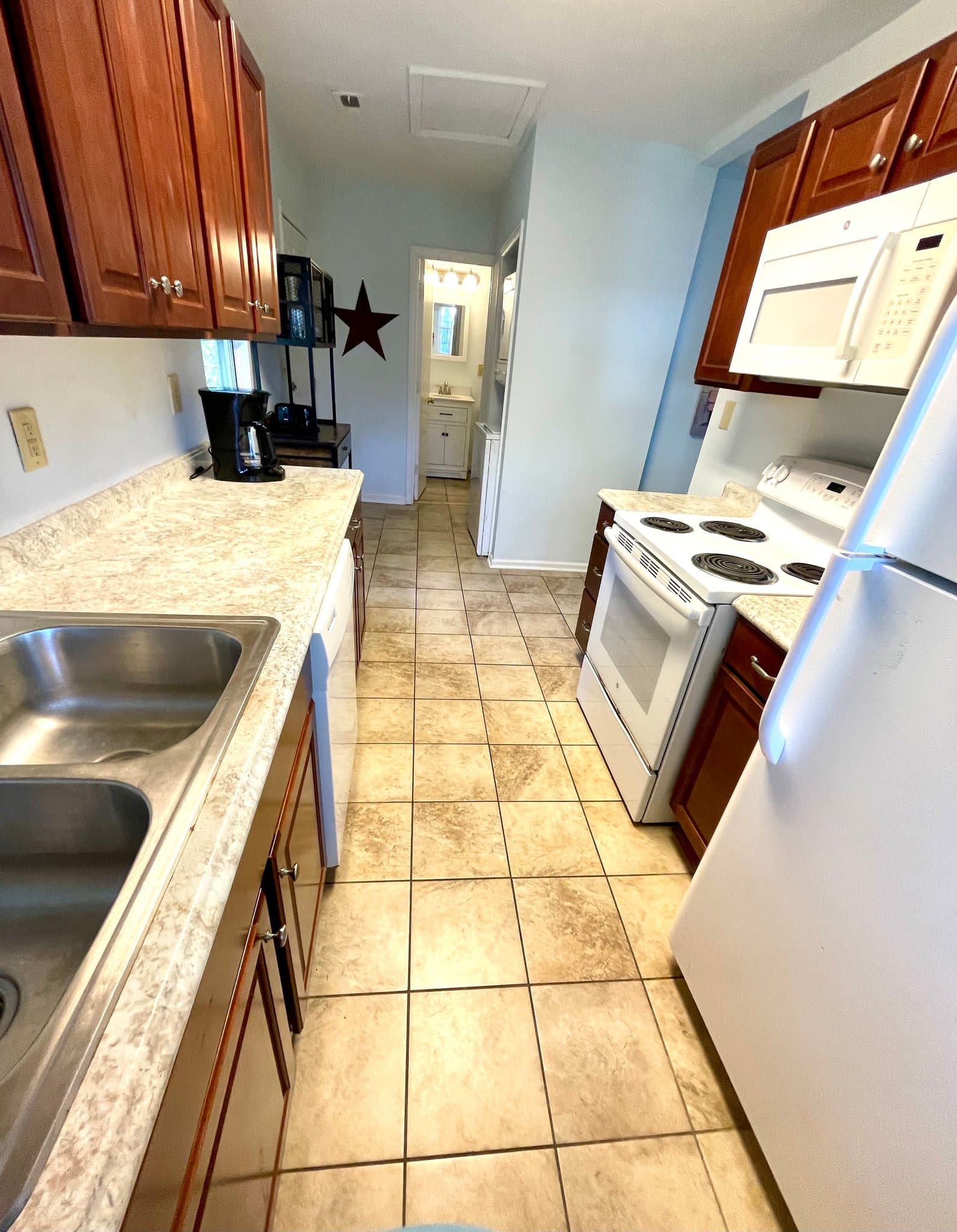 Wilmington House: 319 S 13th St