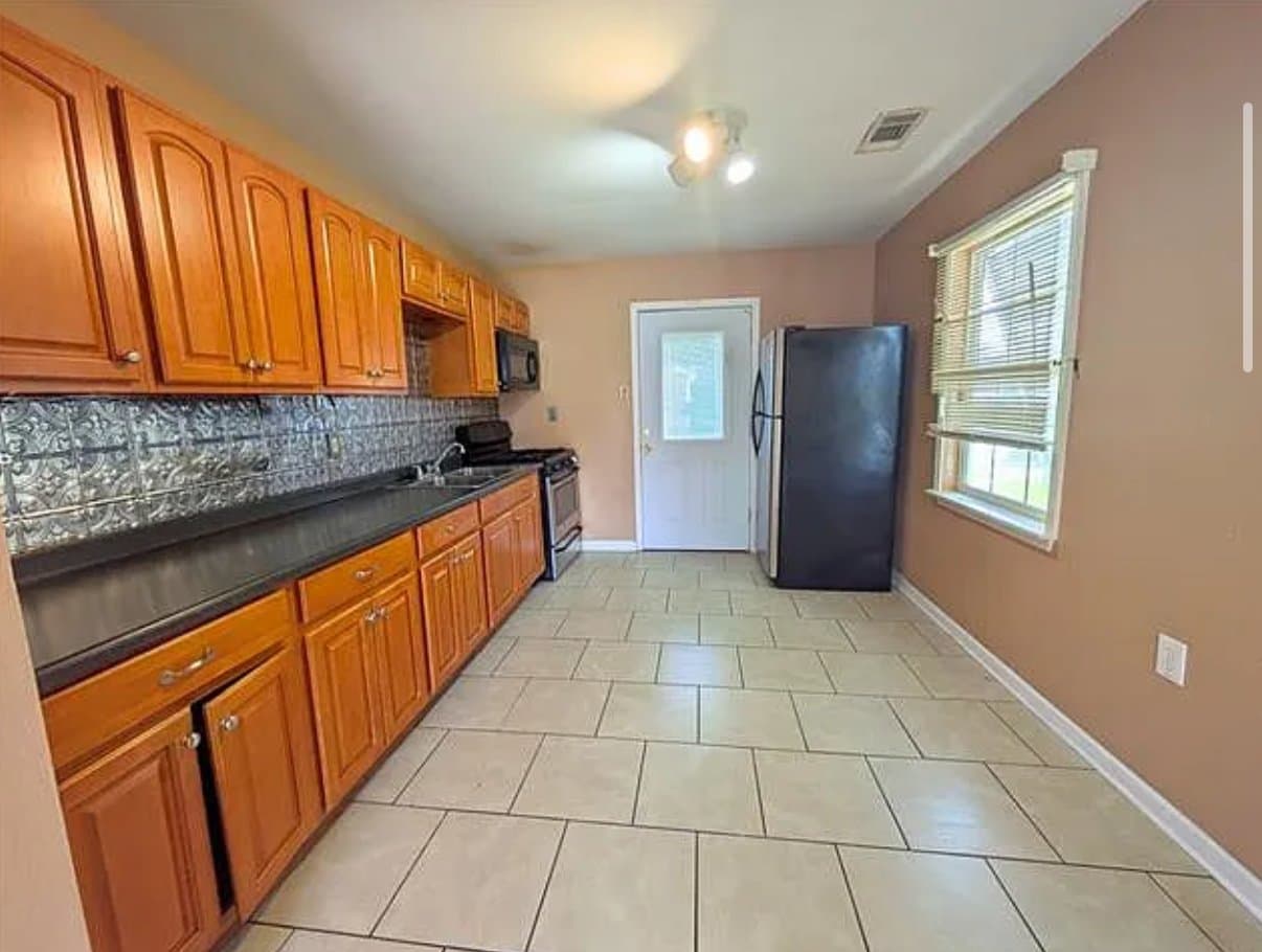 New Orleans House: 4745 Tulip Street