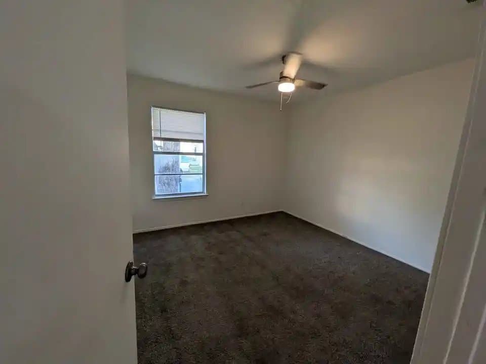 San Antonio House: 1217 Klondike St