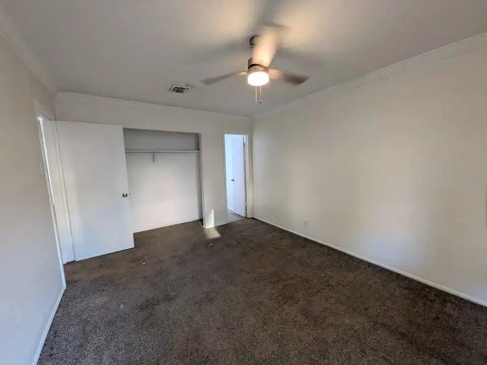 San Antonio House: 1217 Klondike St