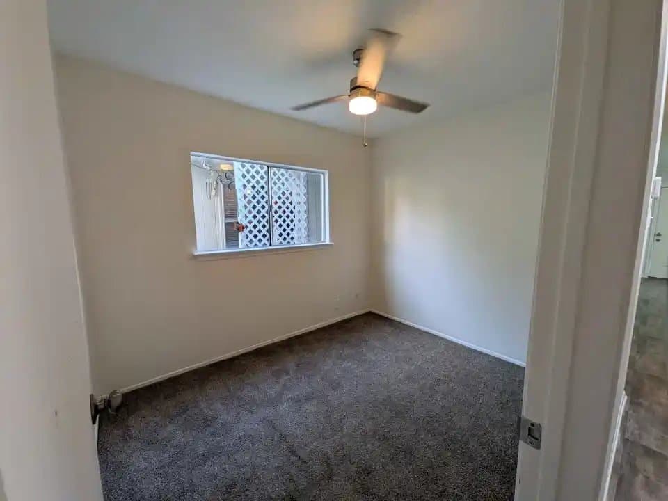 San Antonio House: 1217 Klondike St