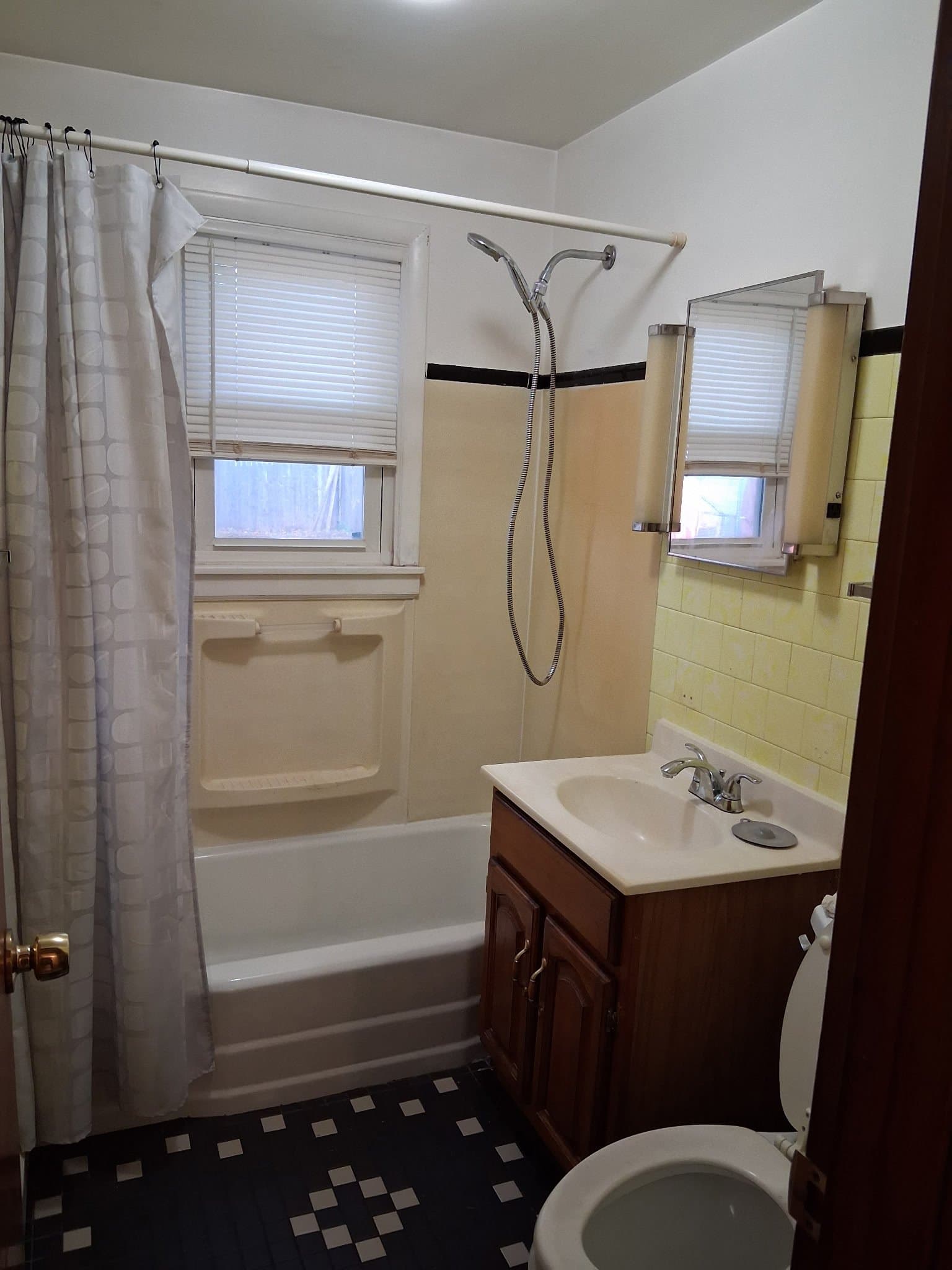 Schenectady Multiplex: 2081 Central Ave