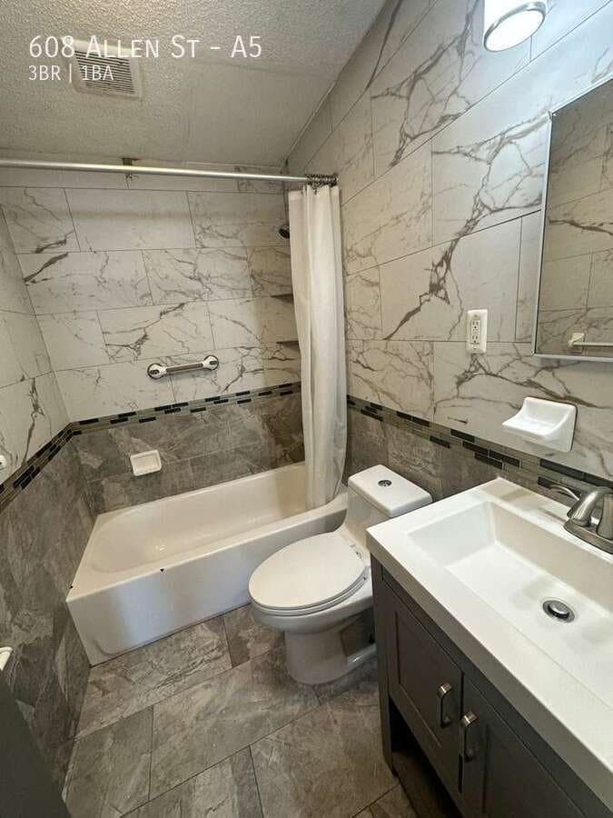 New Britain Apartment: 608 Allen St