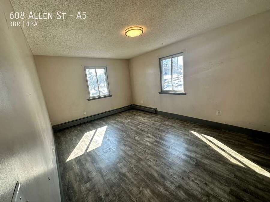 New Britain Apartment: 608 Allen St