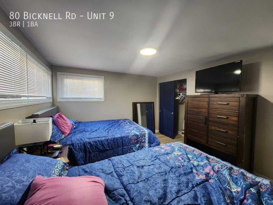 Ashford Apartment: 80 Bicknell Rd