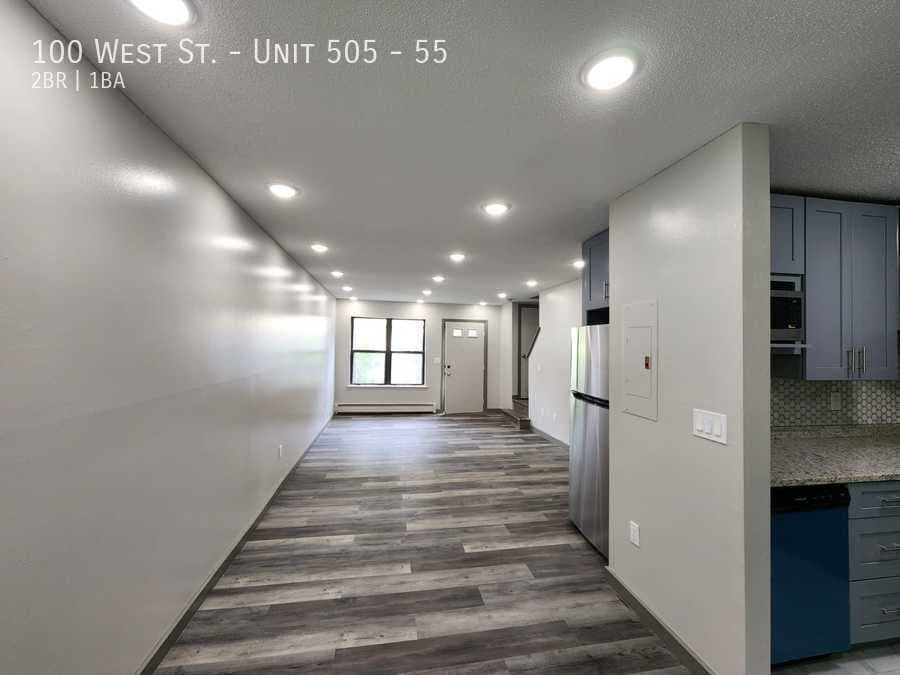 Vernon Apartment: 100 West St.