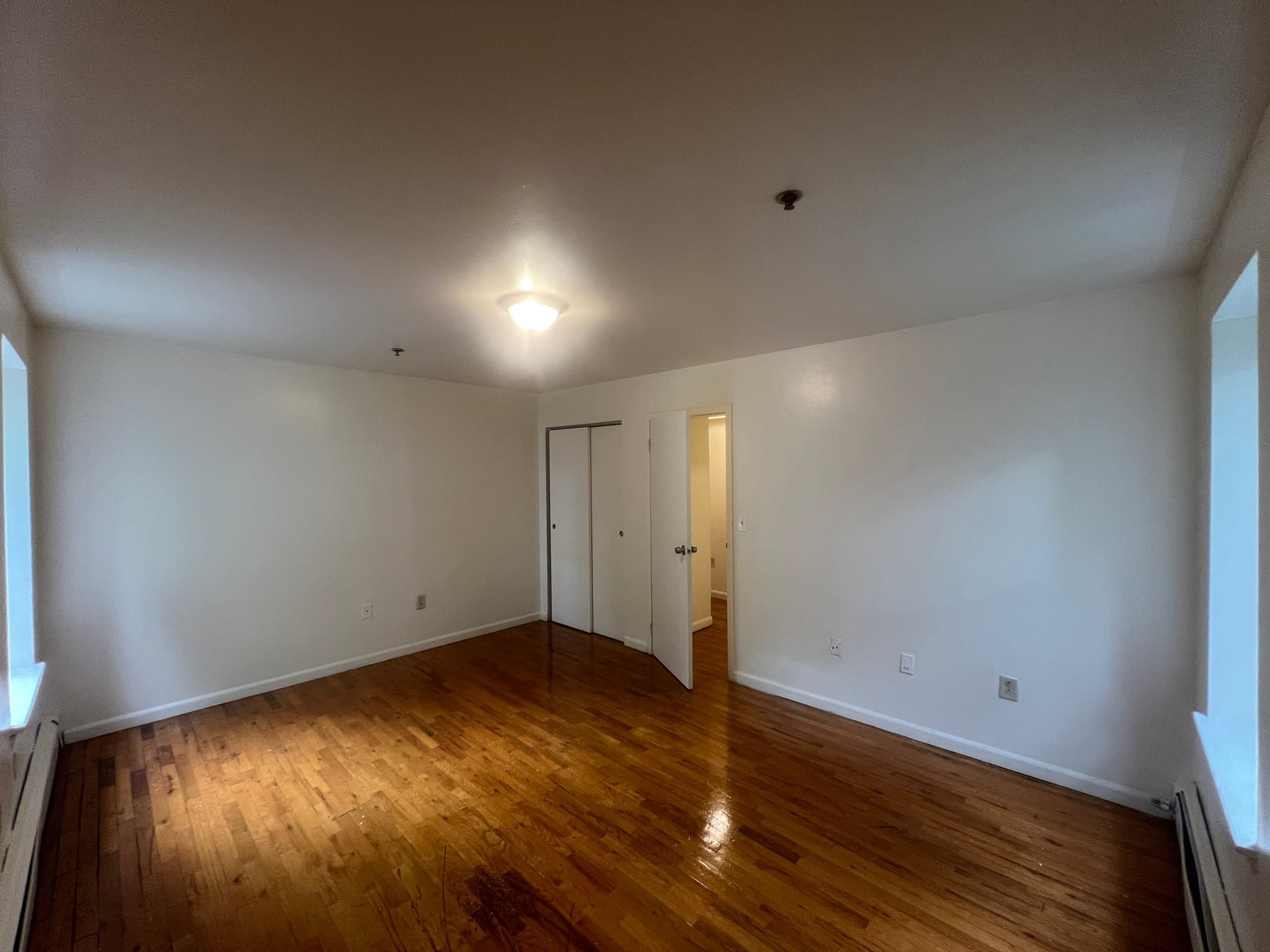 Newark Apartment: 505 Elizabeth Ave