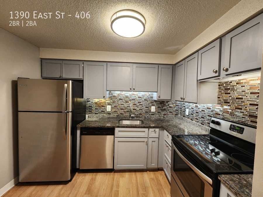 New Britain Apartment: 1390 East St