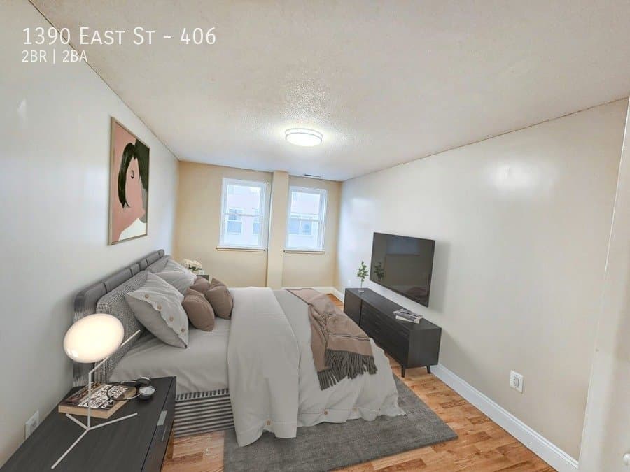 New Britain Apartment: 1390 East St