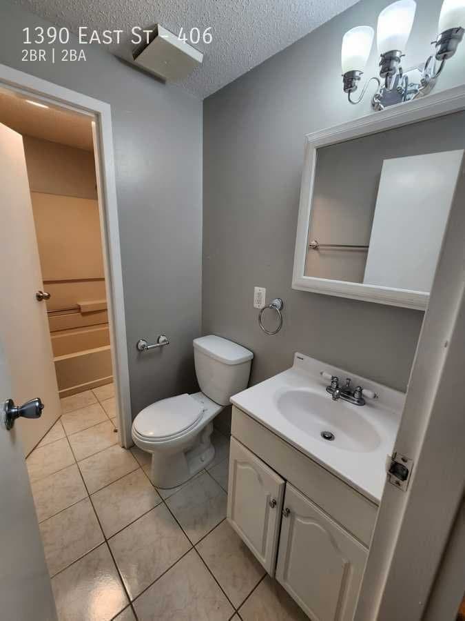 New Britain Apartment: 1390 East St