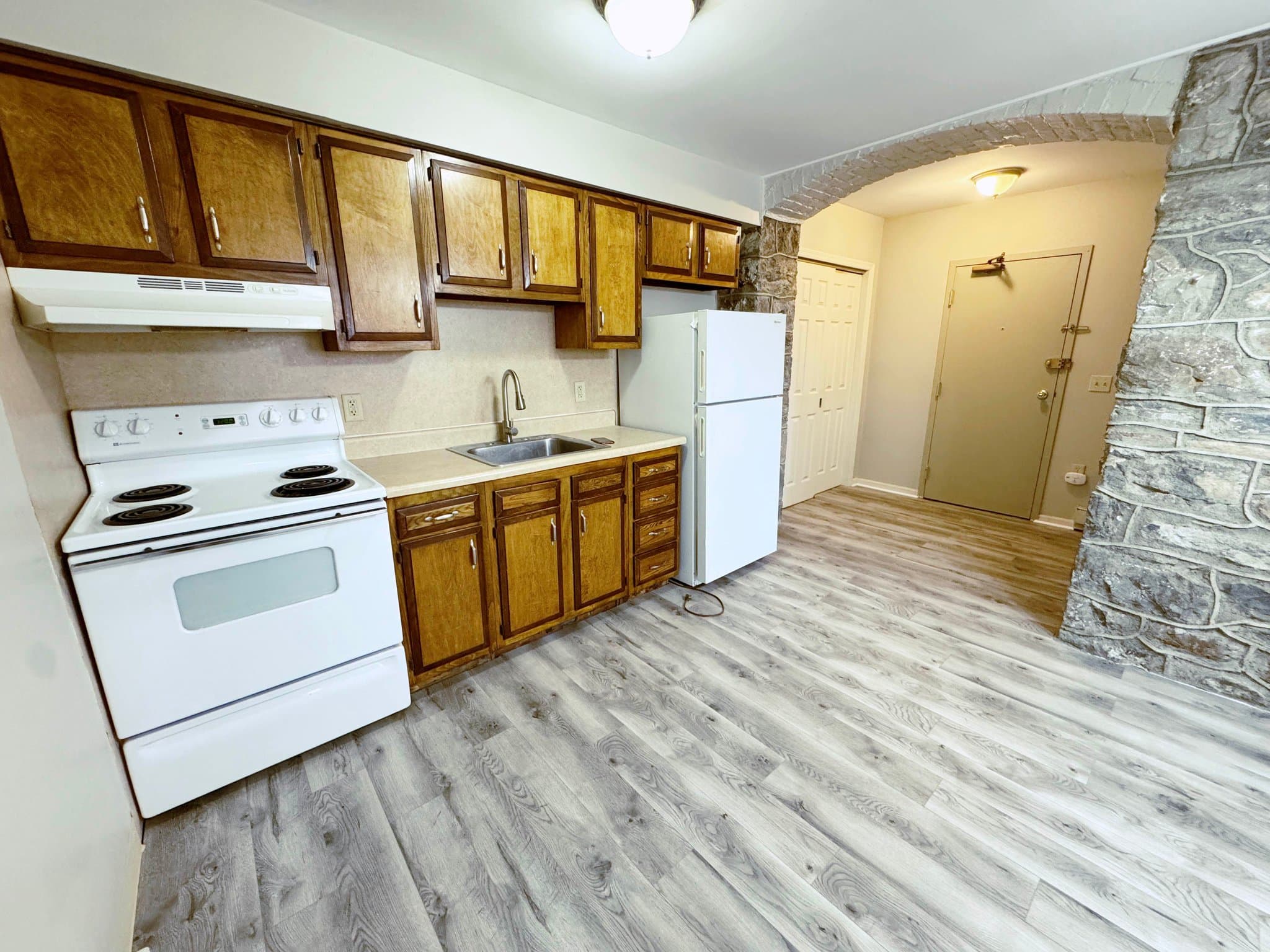 Pen Argyl Apartment: 420 W. Pennsylvania Ave.