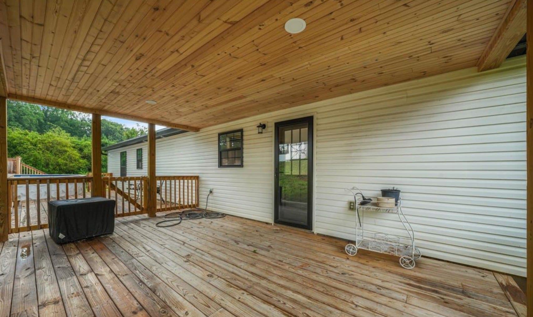 Jacksboro House: 126 Zoe Cir