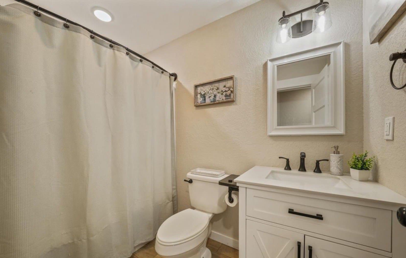 Jacksboro House: 126 Zoe Cir