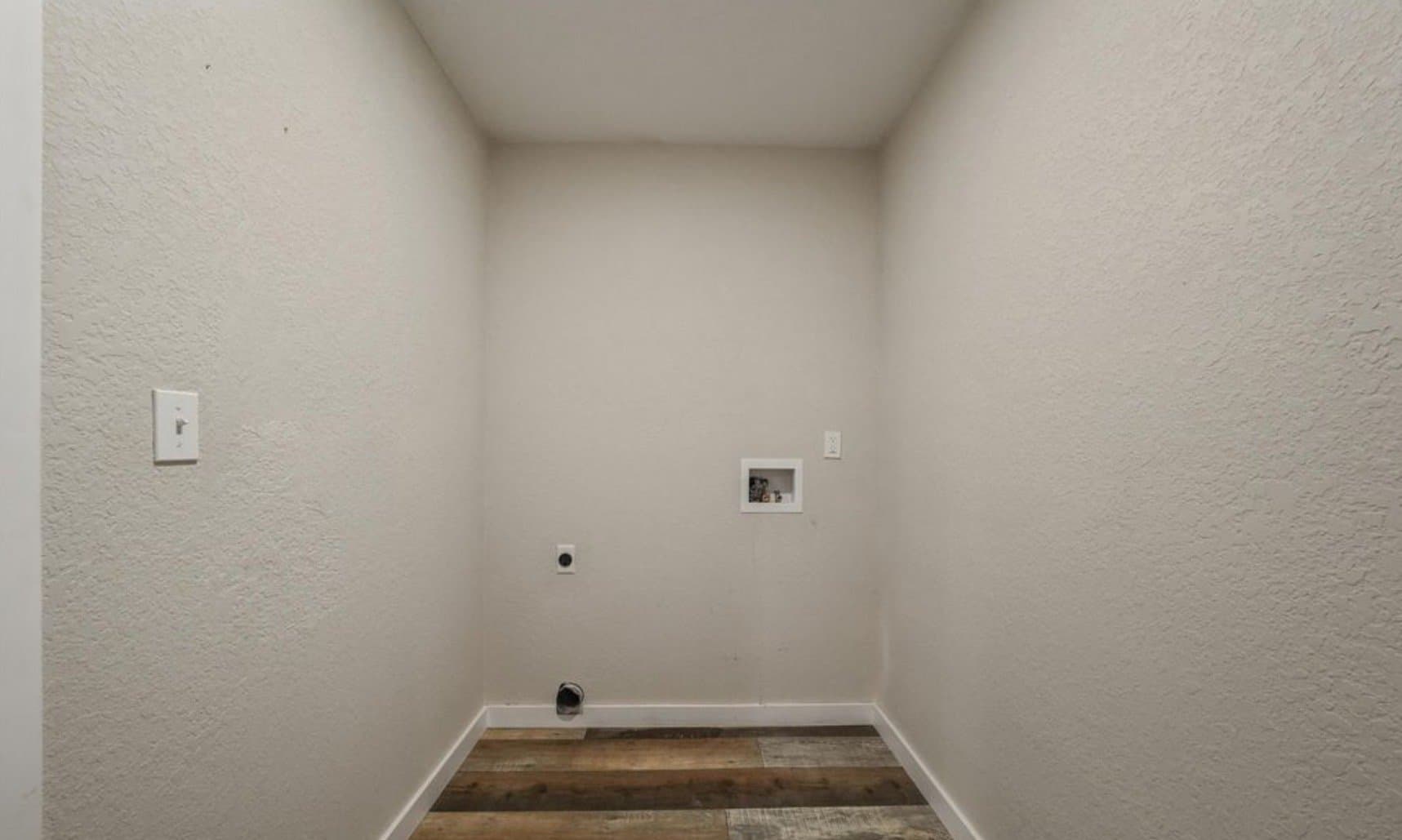 Jacksboro House: 126 Zoe Cir