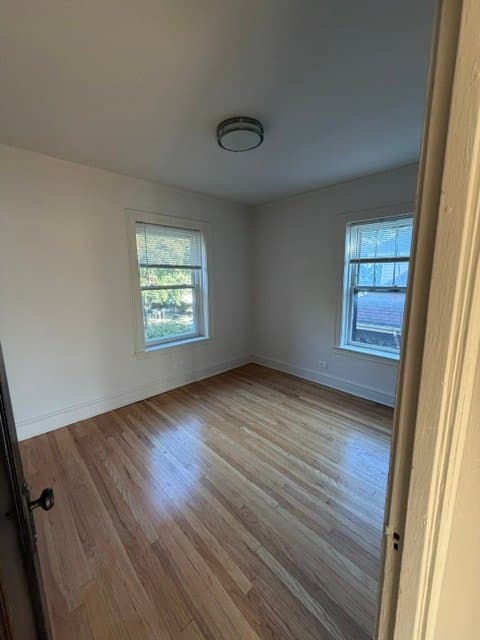 Chicago Apartment: 7250 Hamilton