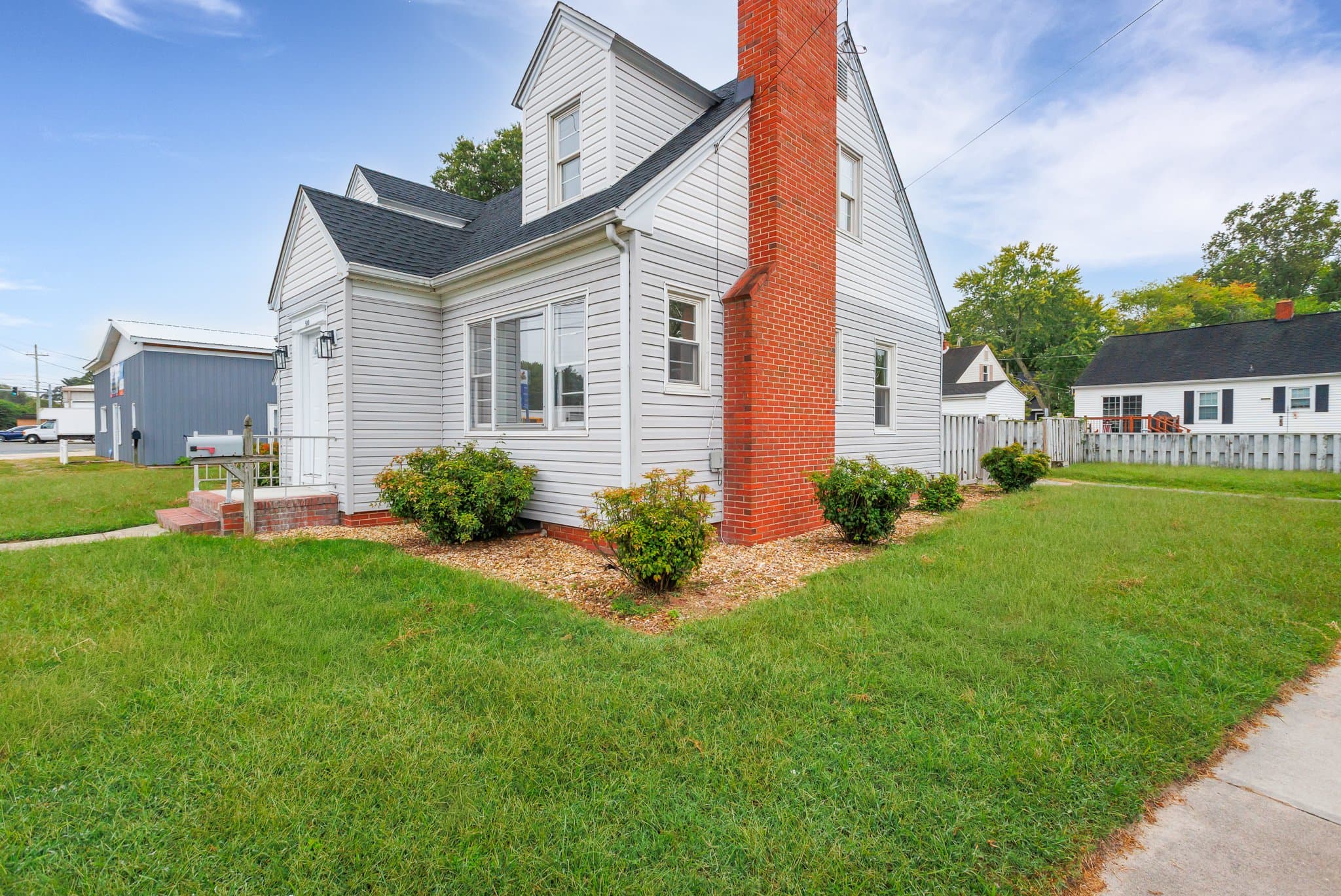 Salisbury House: 500 E Vine
