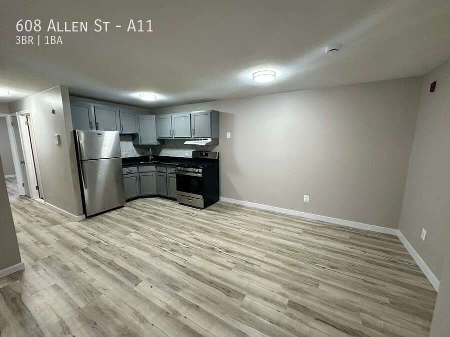 New Britain Apartment: 608 Allen St