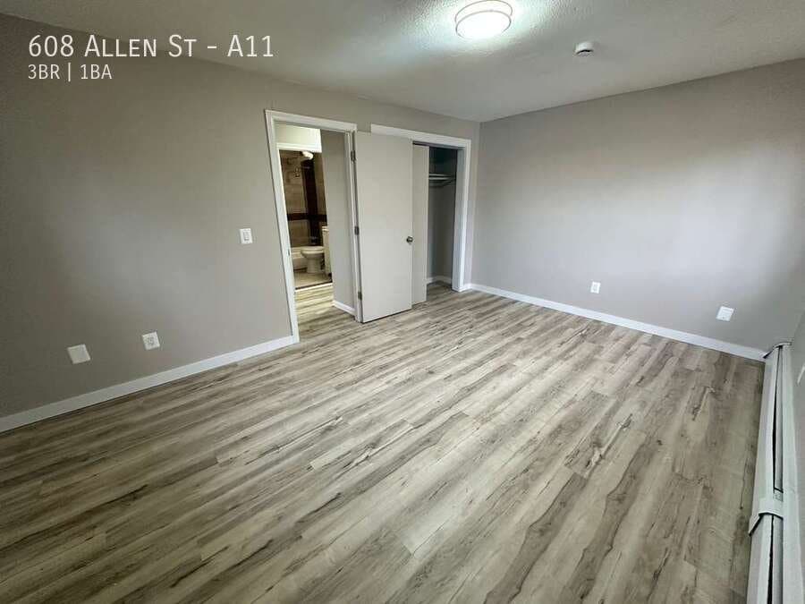 New Britain Apartment: 608 Allen St