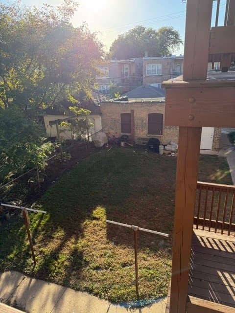 Chicago Apartment: 7250 Hamilton