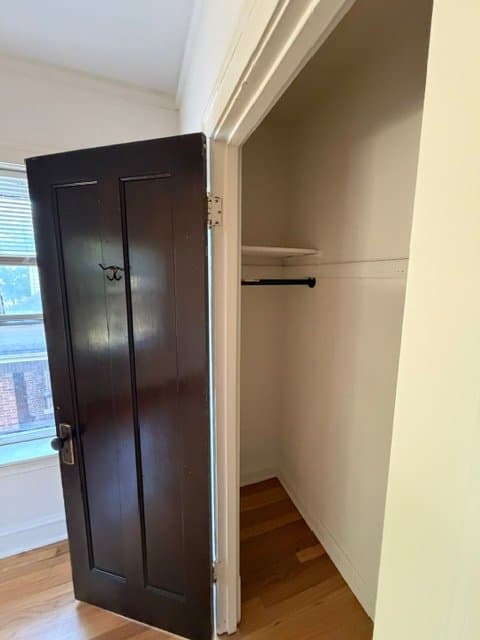 Chicago Apartment: 7250 Hamilton