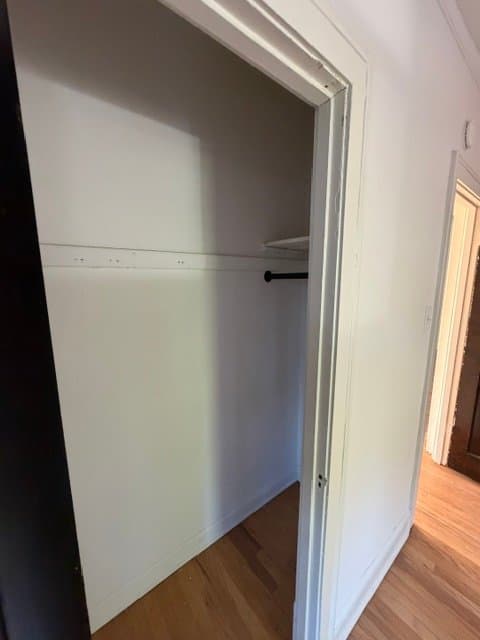 Chicago Apartment: 7250 Hamilton