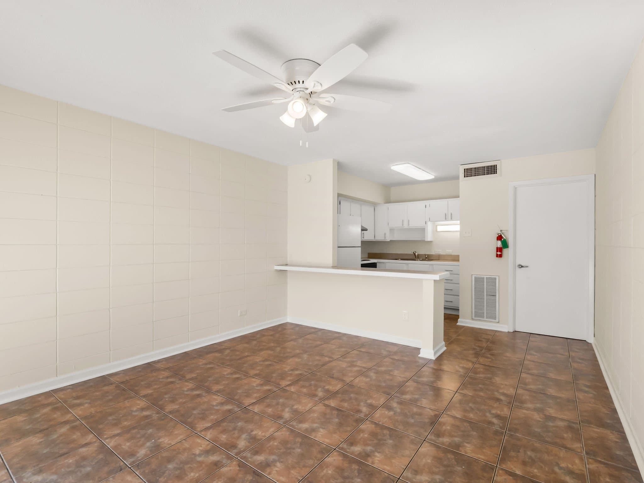 Lake Charles Apartment: 710 Iris St