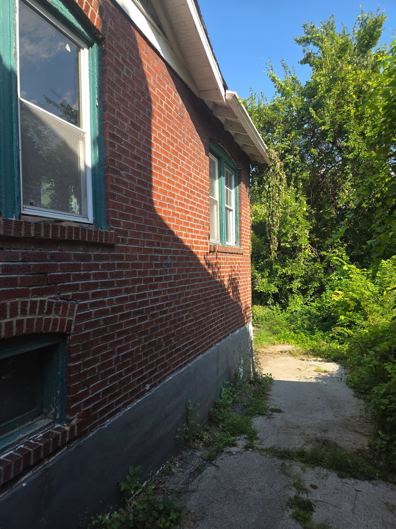 St. Louis House: 3422 Lucas And Hunt Rd.