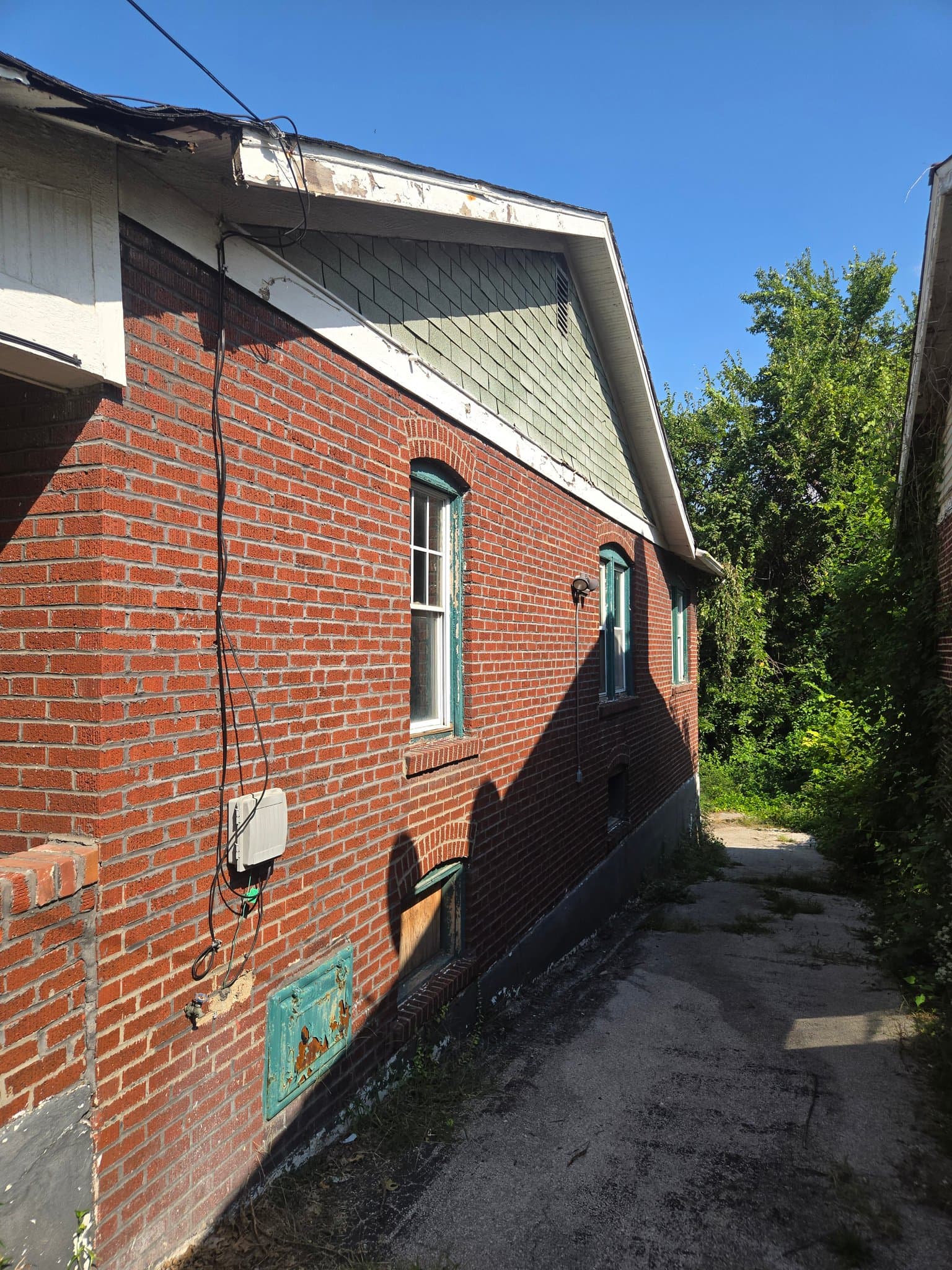 St. Louis House: 3422 Lucas And Hunt Rd.