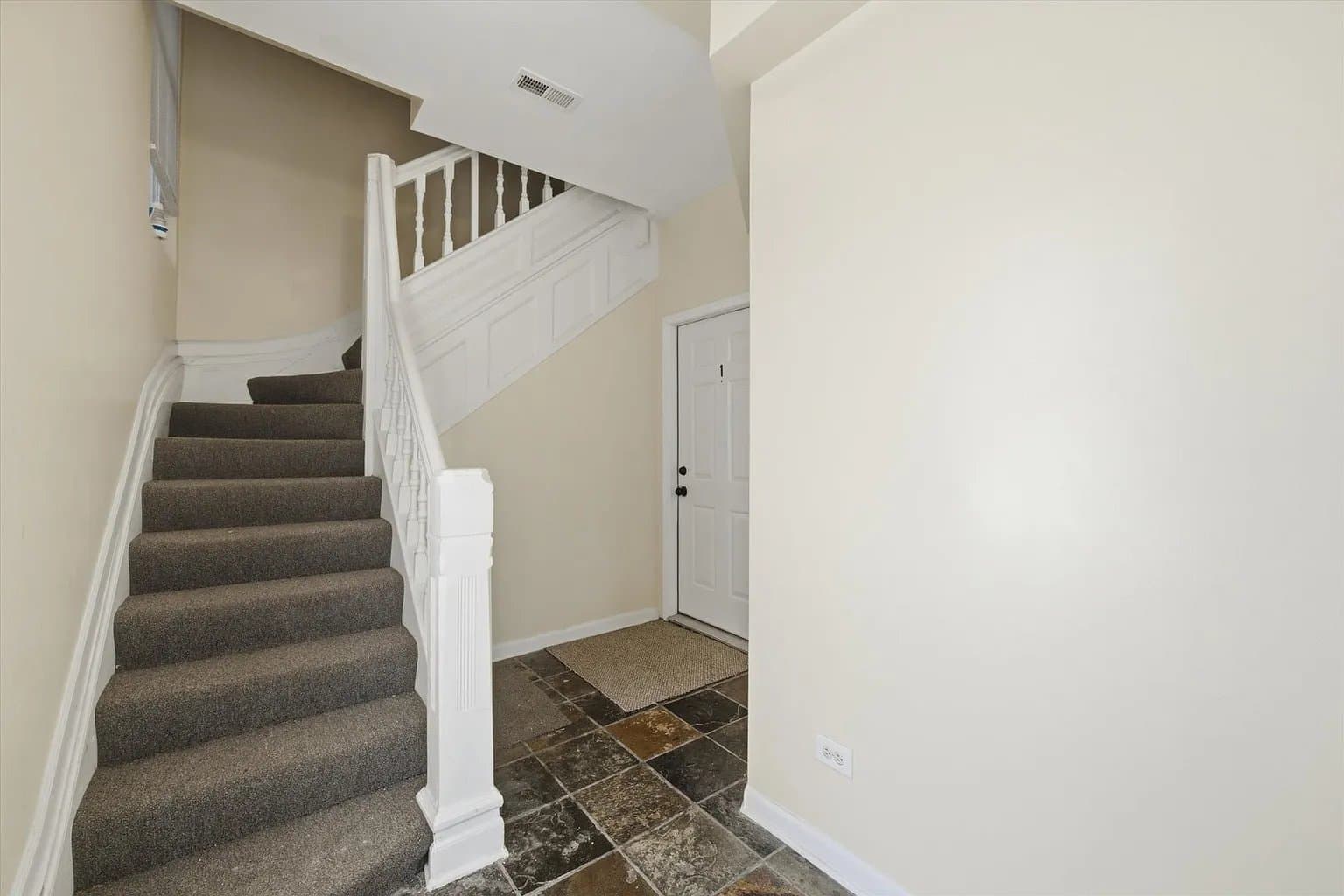 Chicago Single Room: 6735 S Eberhart Ave