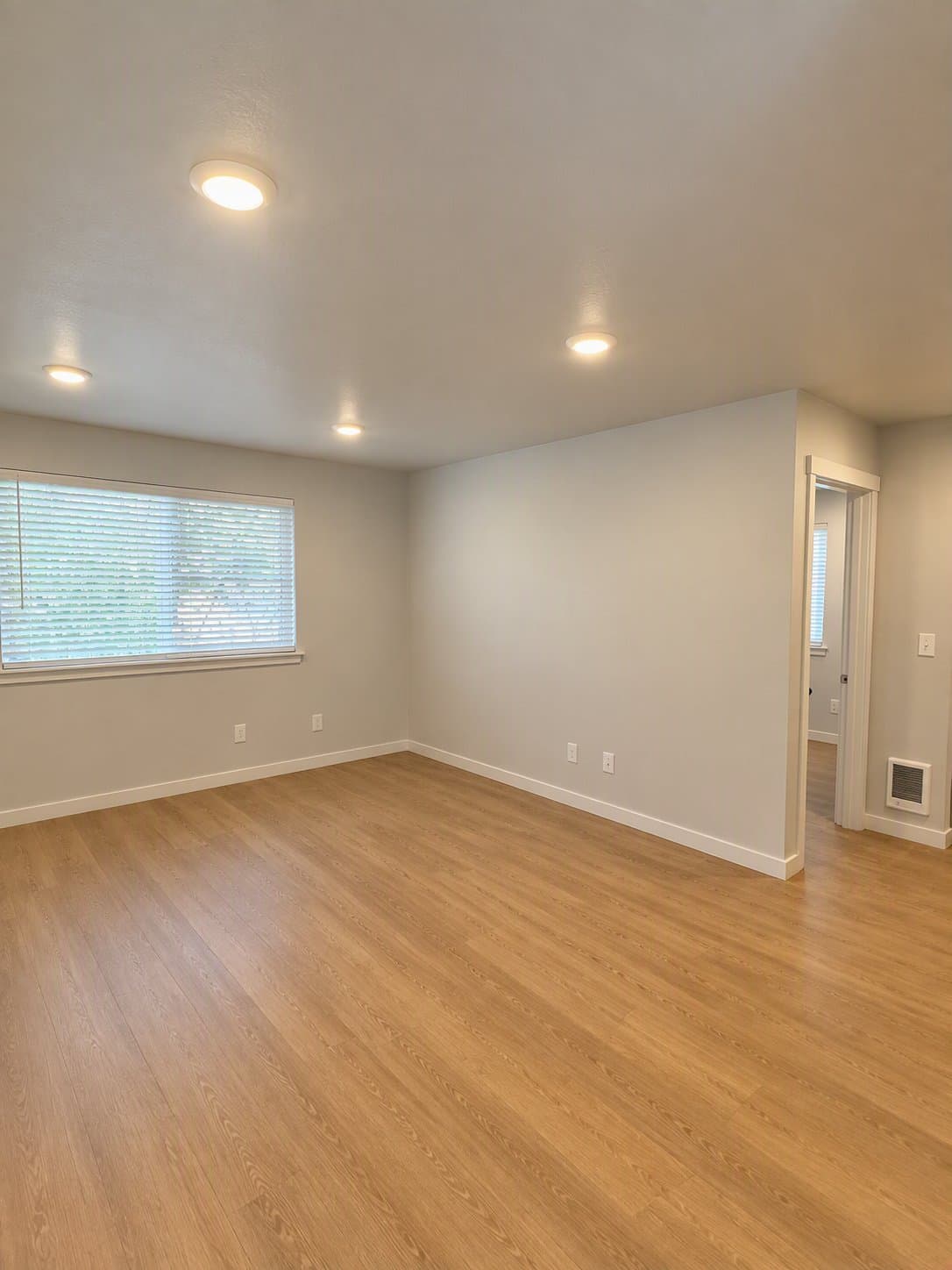 Sultan Apartment: 808 Main Street