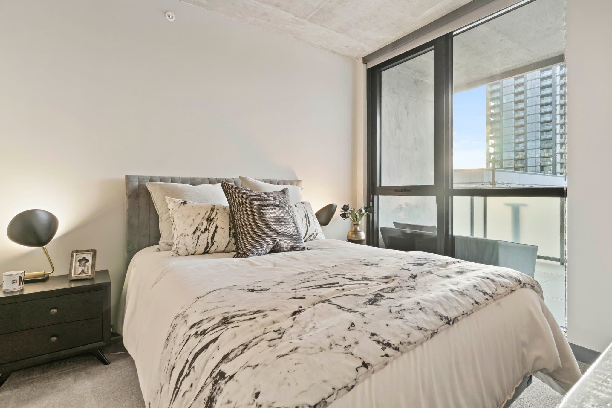 Chicago Condo: 189 N Ada St
