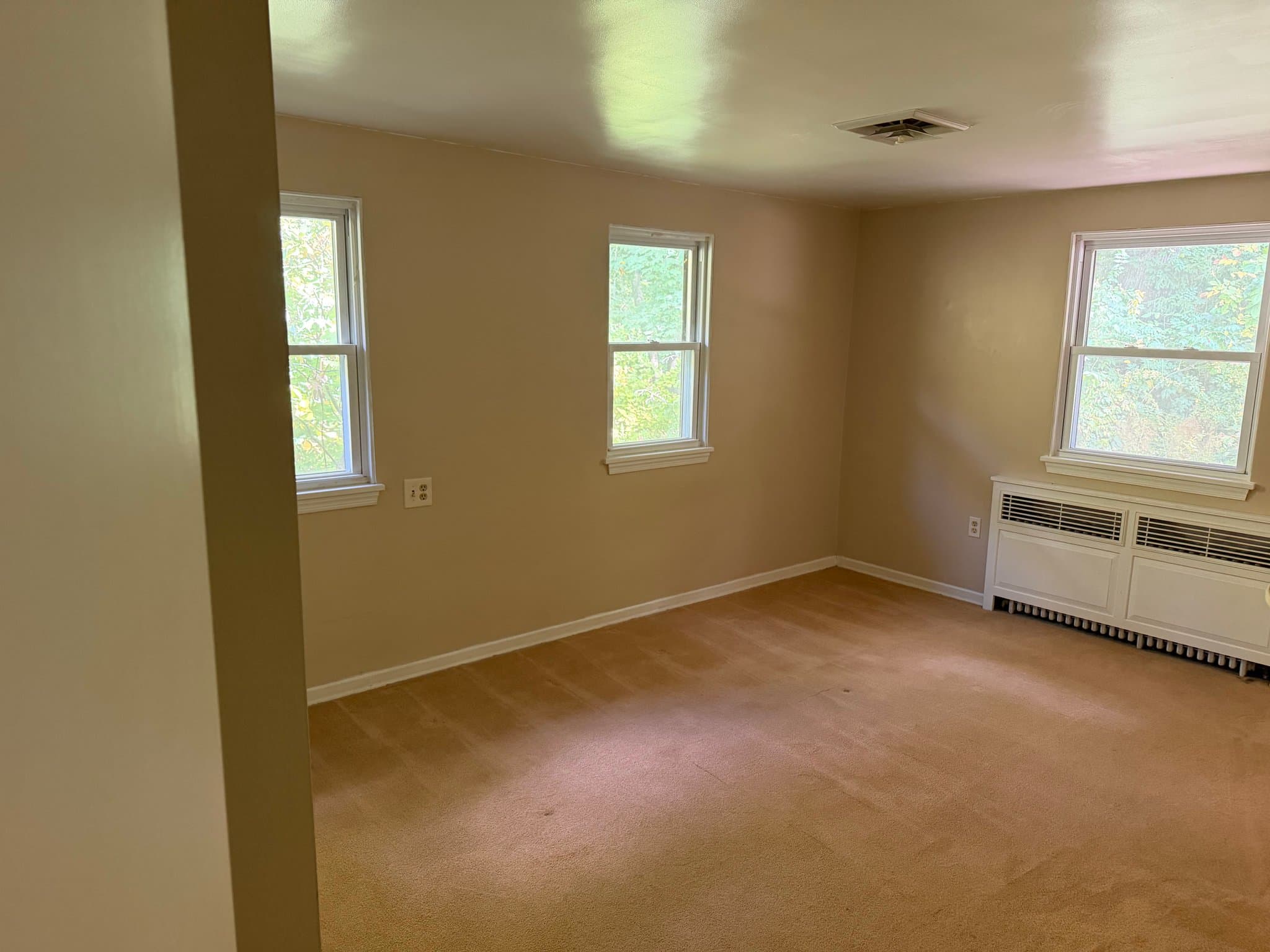 Hellertown House: 2420 Applebutter Rd