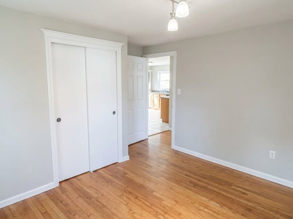 Yarmouth Townhome: 81 Hillside St