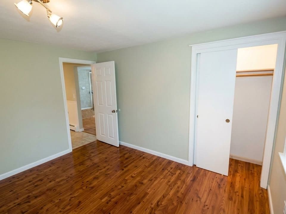 Yarmouth Townhome: 81 Hillside St