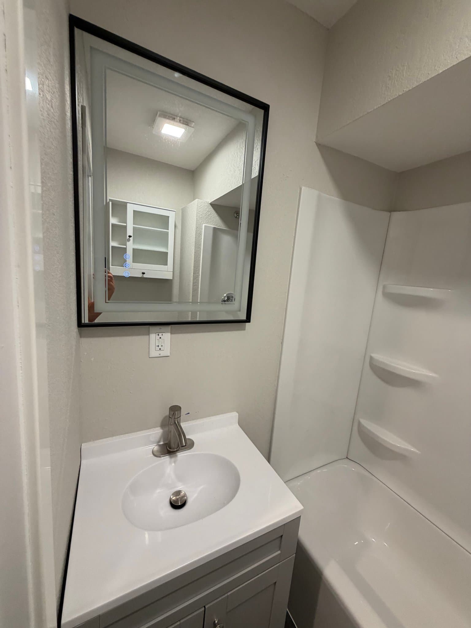 Duluth Other: 122 East 3rd Street