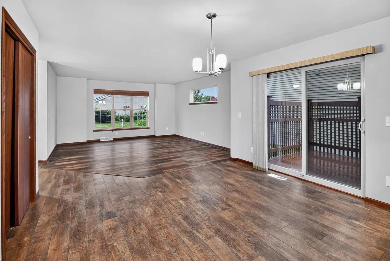 Verona House: 705 Reflection Dr