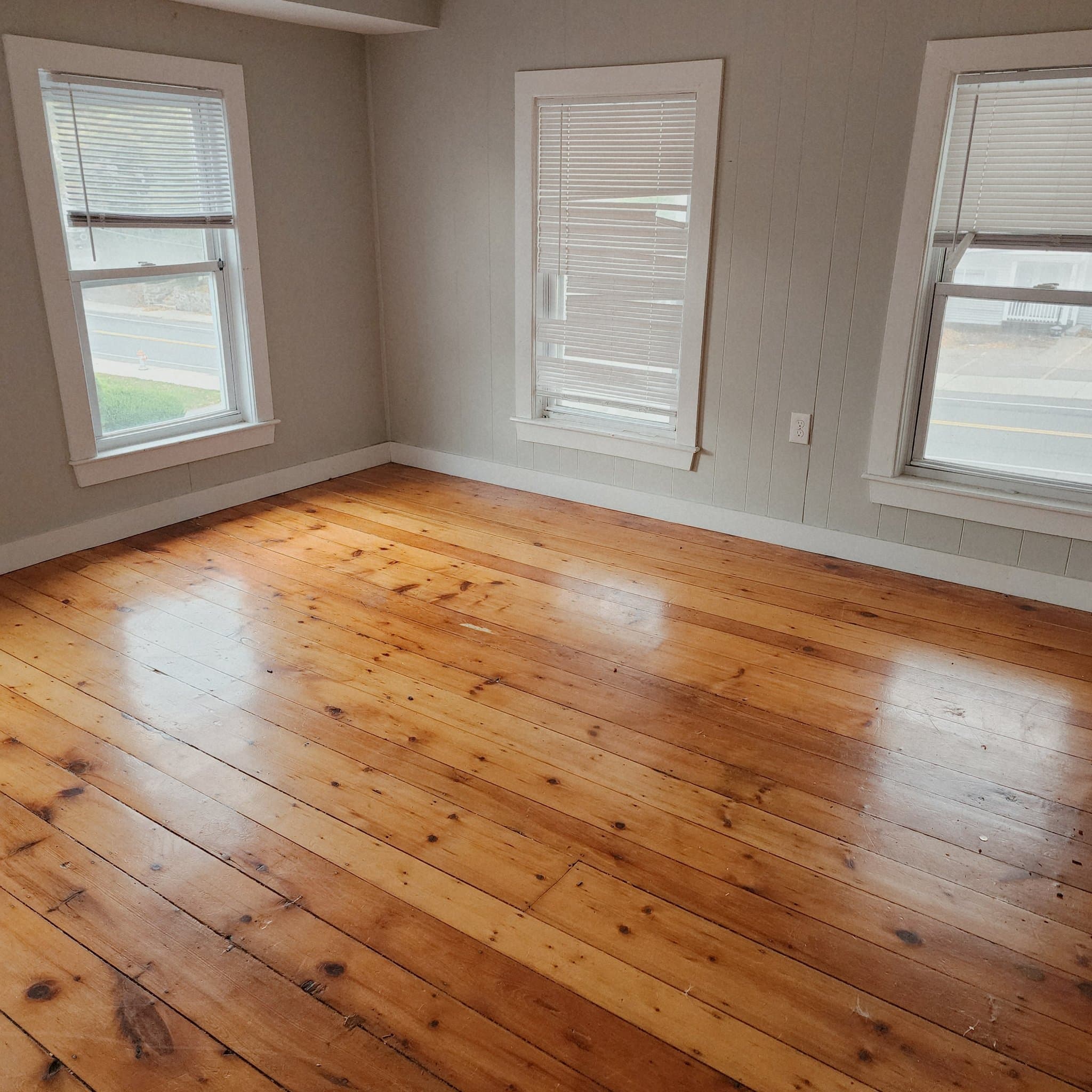 Marlboro Apartment: 83 East Main St