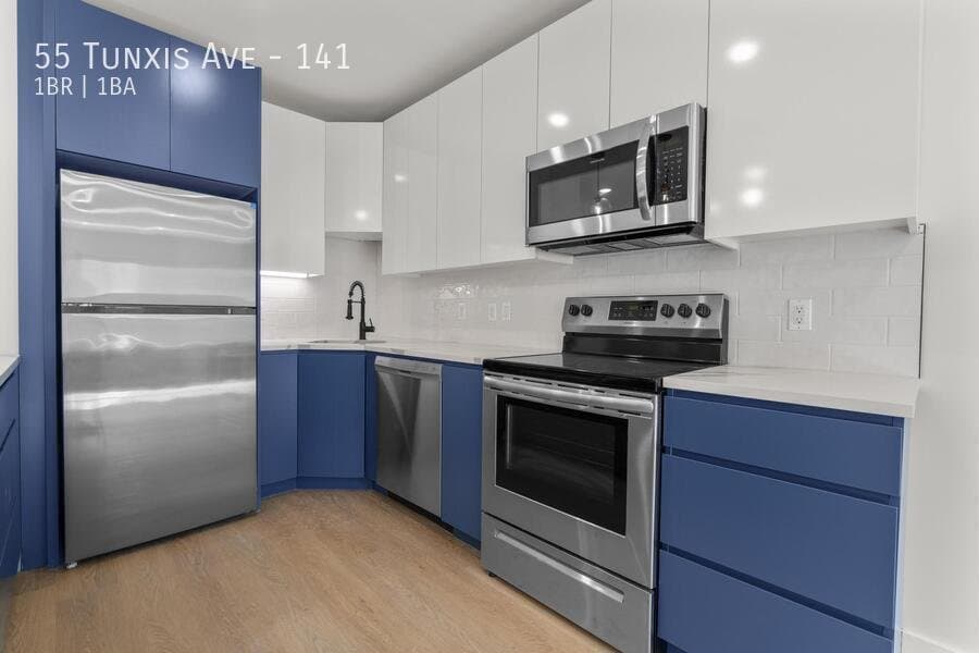 Bloomfield Apartment: 55 Tunxis Ave