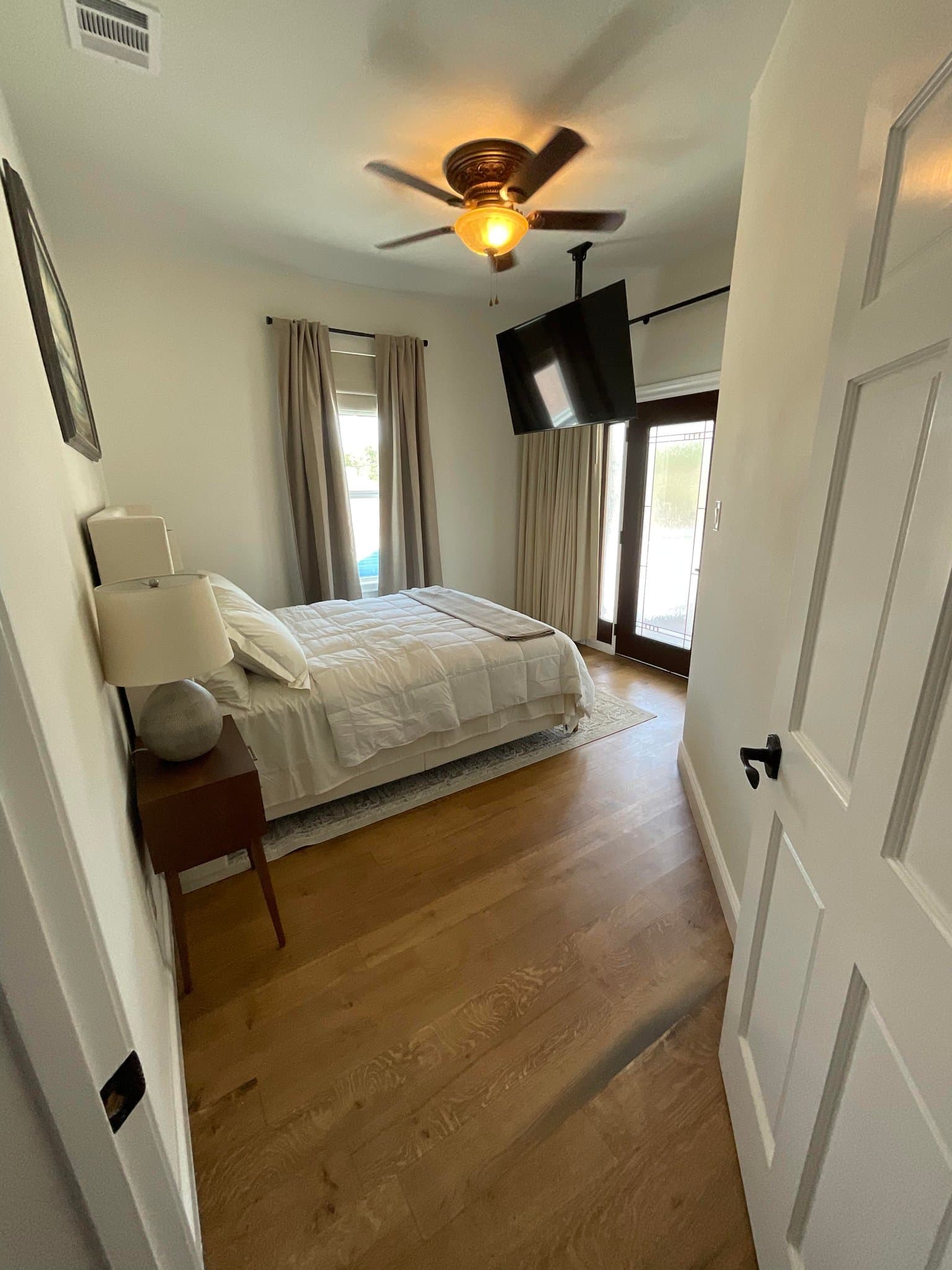 San Antonio House: 915 S Gevers St