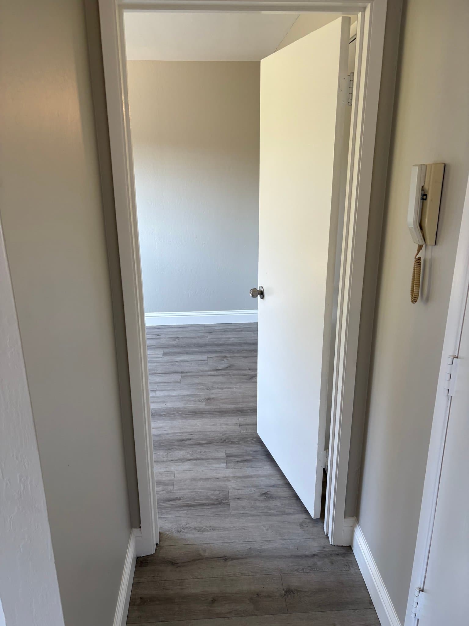 Oakland Apartment: 5499 Claremont Avenue