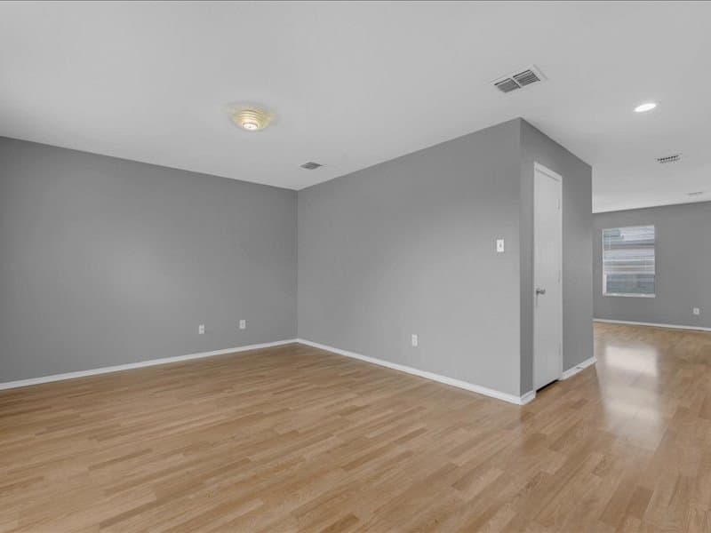 Princeton House: 1106 Caroline Dr