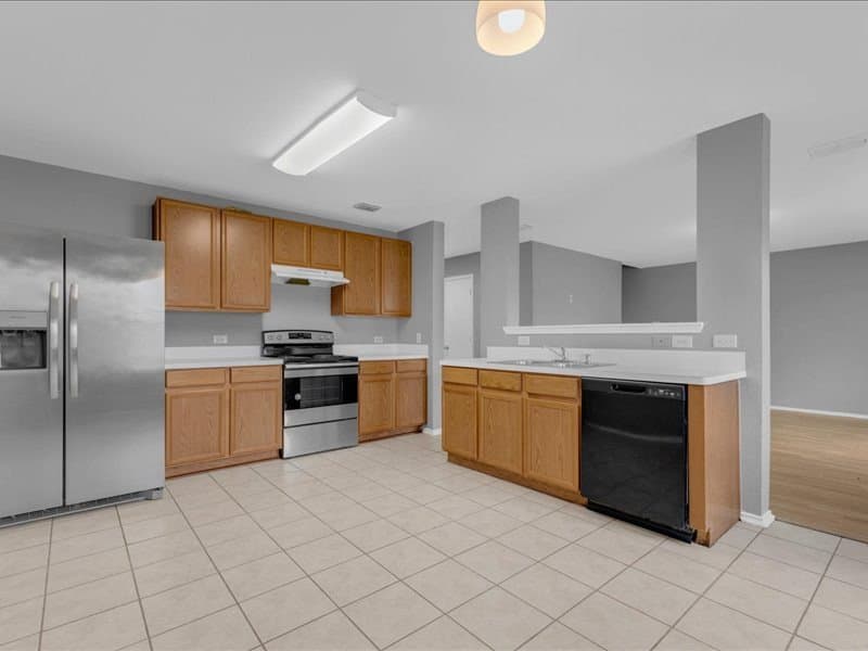 Princeton House: 1106 Caroline Dr