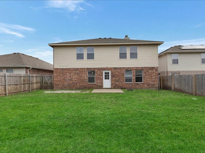 Princeton House: 1106 Caroline Dr
