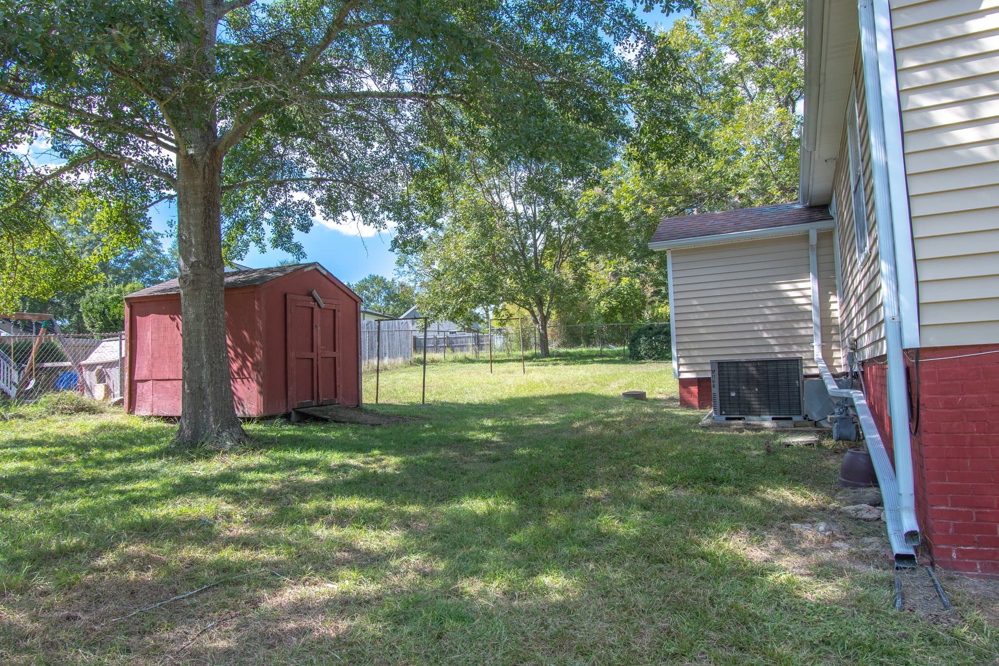 Camden House: 1403 Gardner st