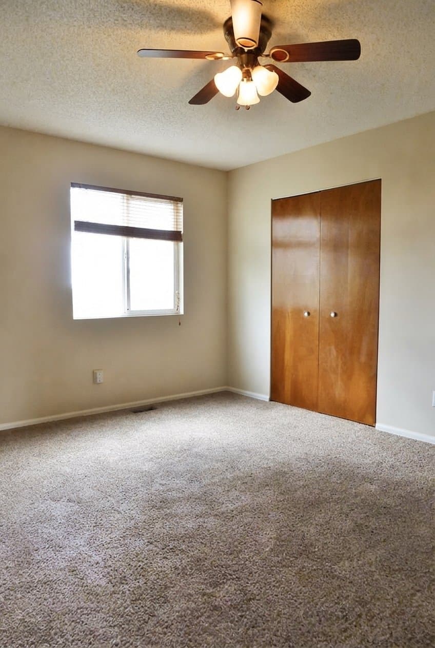 Fountain House: 517 Autumn Pl